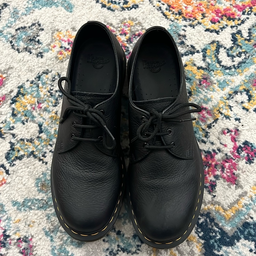Like new doc martens oxfords